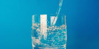 Overweight and obese people should drink more water