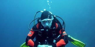 Aging overweight scuba divers may have underwater heart attacks