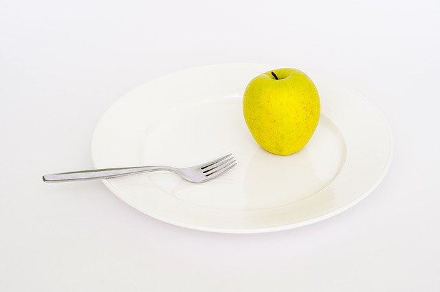Fasting diets could help lose weight, but with some health risks