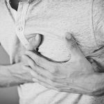 4 big signs of a heart attack everyone should know