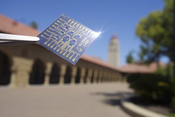 This chip mimics the brain for better computing