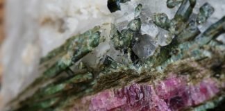 New mineral classification system captures Earth's complex past