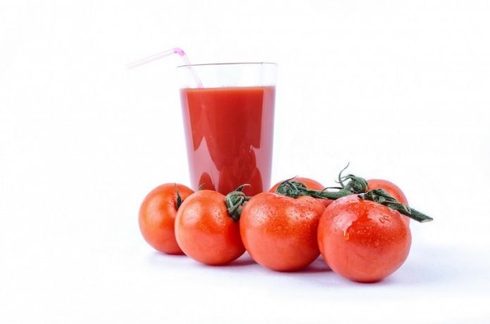 Tomato juice with no salt may help prevent heart disease