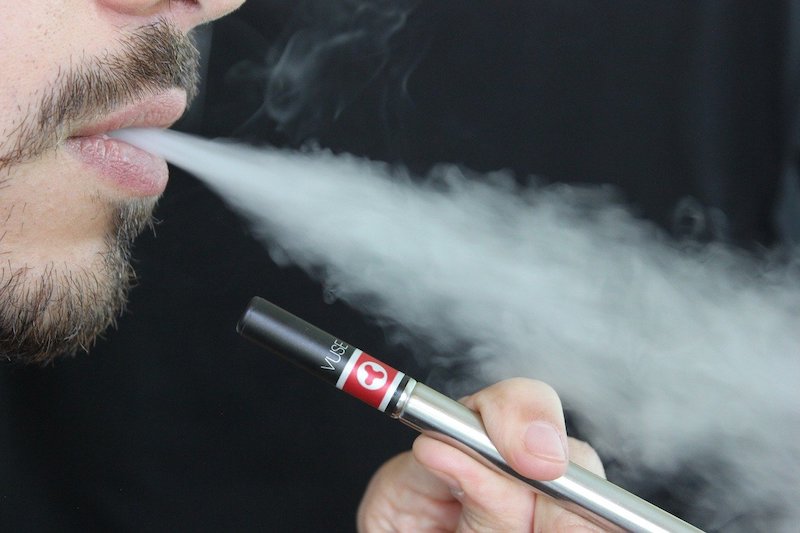 Smoking and vaping can damage kidneys in people with diabetes