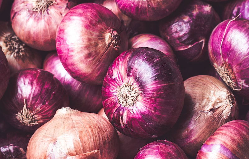 Red onion skin could help lower high blood pressure, study finds