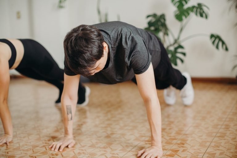 planks-and-wall-sits-are-best-for-lowering-blood-pressure-here-are