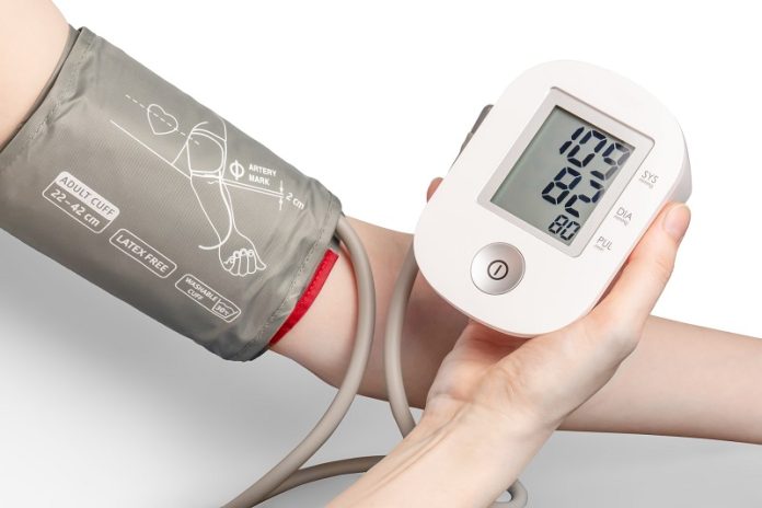 Measuring blood pressure in both arms could improve hypertension diagnosis
