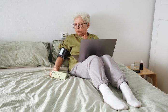 Elevated blood pressure while lying down can predict heart attacks