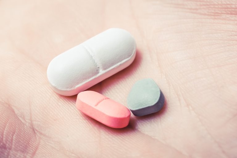 gabapentin and blood thinners
