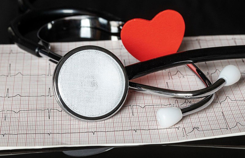 Women lose more years of life after heart attack than men, study finds