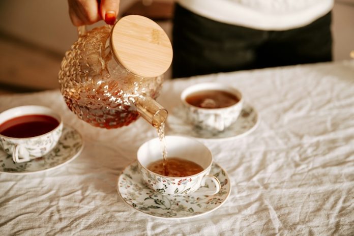 0-Drinking black tea daily may help lower blood pressure