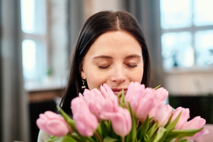 0-Loss of smell may be an early warning sign of Alzheimer
