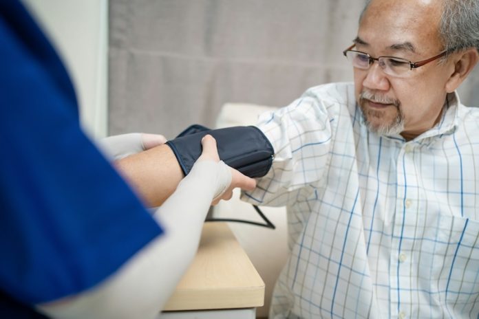 0-Sharp rise in dangerous blood pressure spikes among older Americans