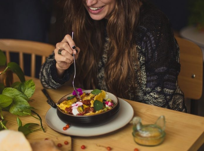 Eating healthier in midlife may protect your brain