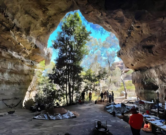 Scientists uncover 20,000-year-old cave used by early Australians in Blue Mountains