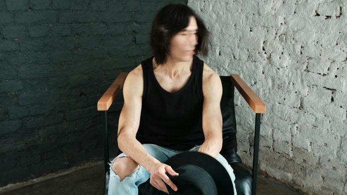 Spotting the early signs of bipolar disorder