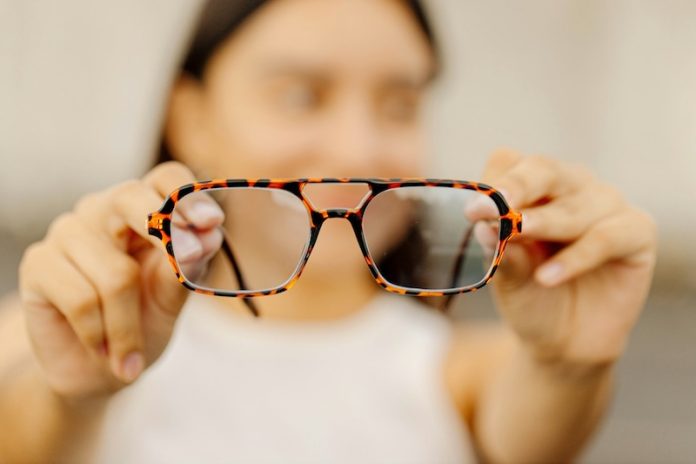 Study finds how to treat a leading cause of vision loss in older people