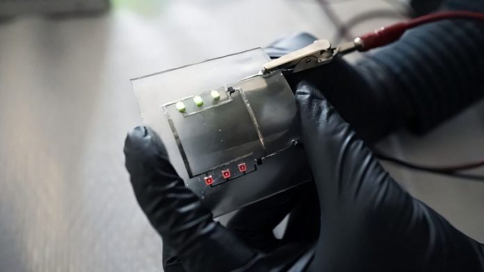 These self-healing circuit boards could help solve the world’s e-waste crisis