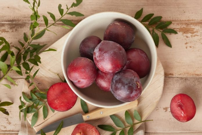 0-Prunes_Lower_Blood_Pressure_Heart_Health
