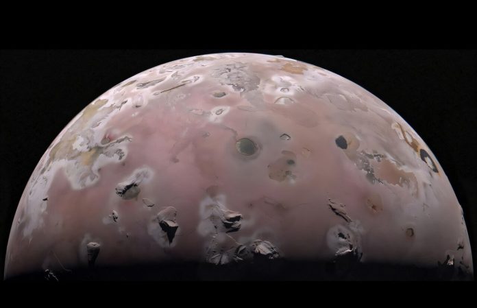 NASA fixes broken space camera from 370 million miles away