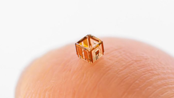 This tiny robot could talk and work together like living organisms